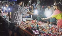 地摊最新爆料产品图片,颠覆想象，科技与创意的完美融合